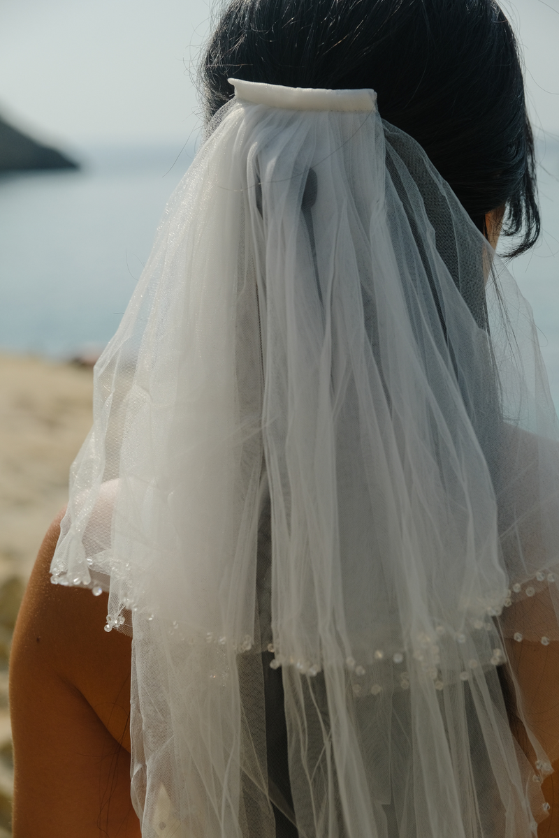 Pearl Veil Clip